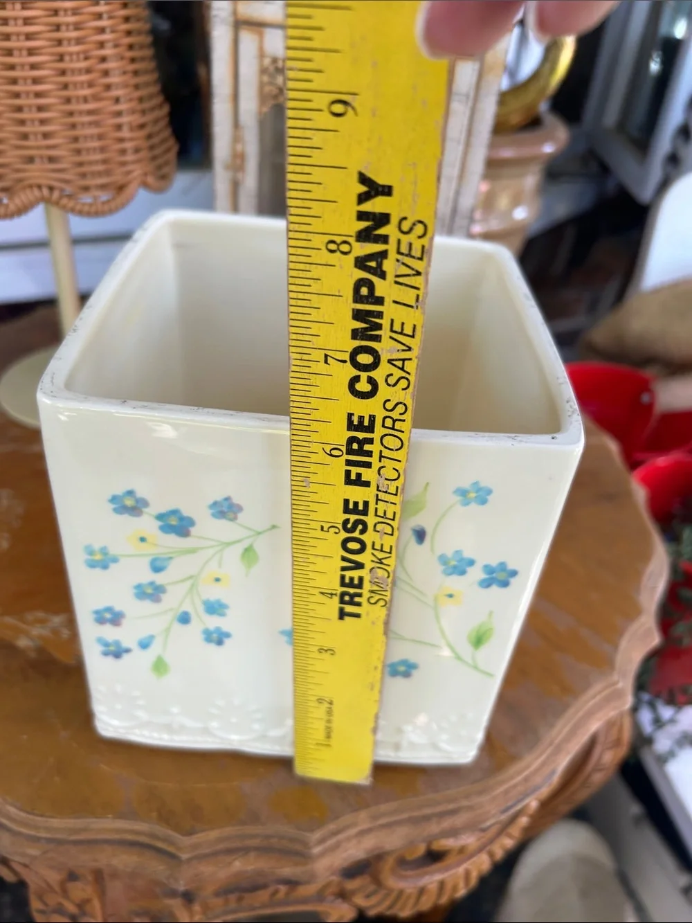 Ceramic Floral Tissue Box Cover w Blue Forget-Me-Not Pattern